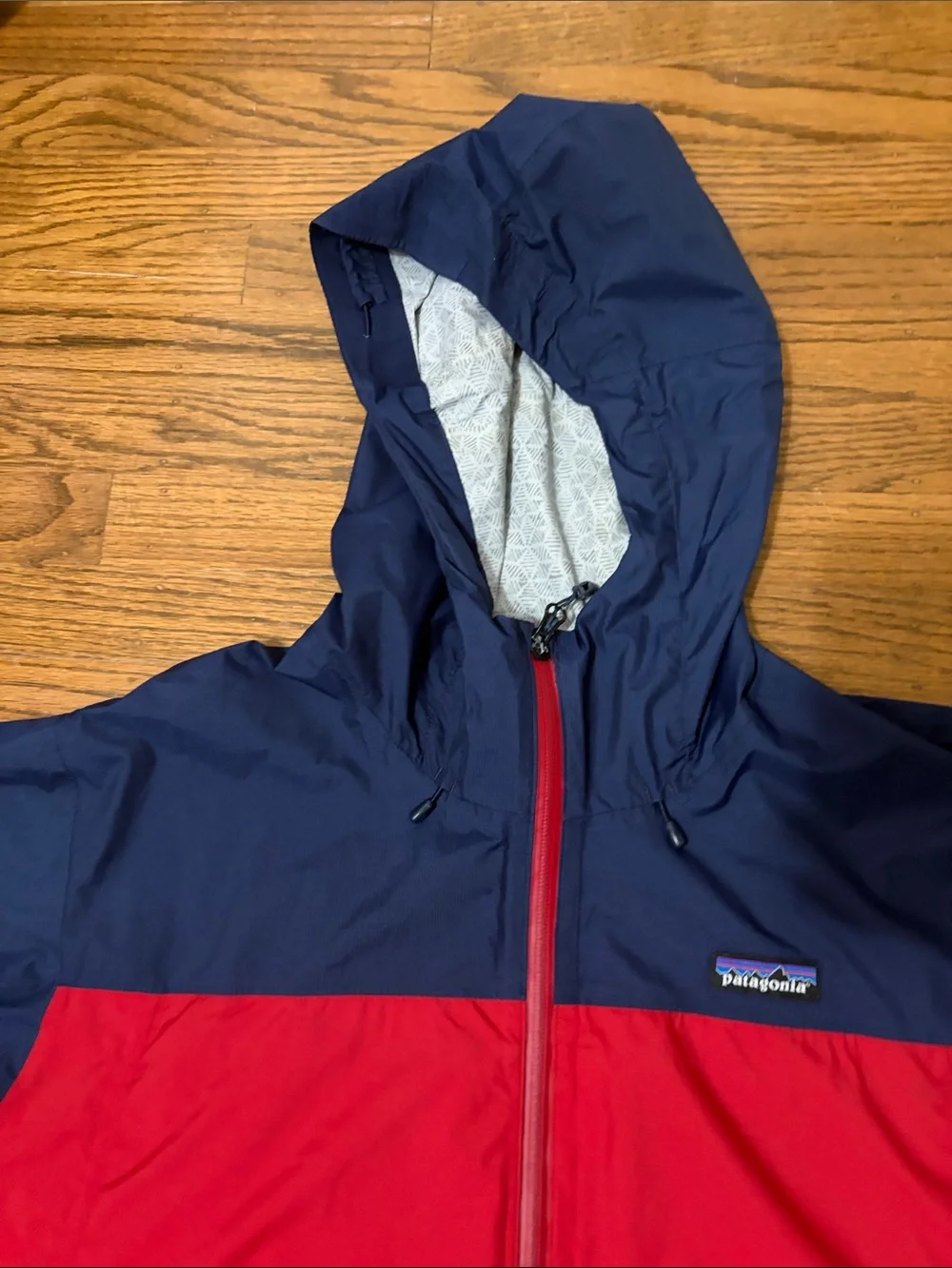 Patagonia Men's Hooded Two-Tone Windbreaker Jacket - Red & Navy Size XL